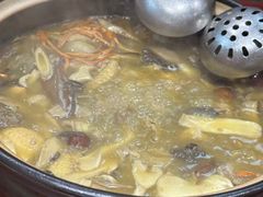 -菌之家·专业纯野生菌火锅·特色炒菌