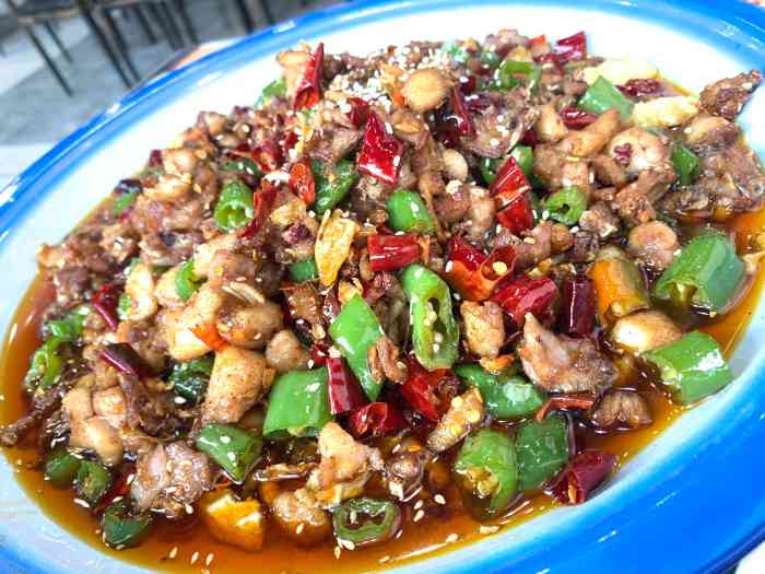 霸王兔(明星路店)-"去水街的路上盘姐找的好货哈「风味泡椒兔.