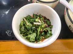 -黄利砖万峰林布依特色酸笋牛肉馆