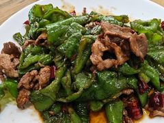 辣椒炒肉-小船渔村·大连菜(明泽街店)
