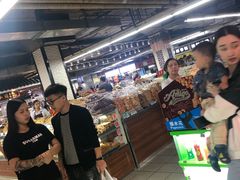 零售区-钟楼大面包