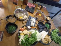 -呷哺呷哺(万达新世界店)