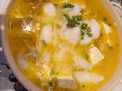 -渝是乎酸菜鱼·川渝小炒(新世界百货望京店)