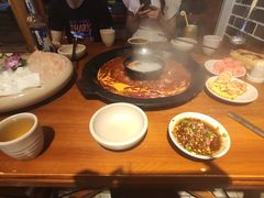 -舒家大院重庆老火锅(纪念塔店)