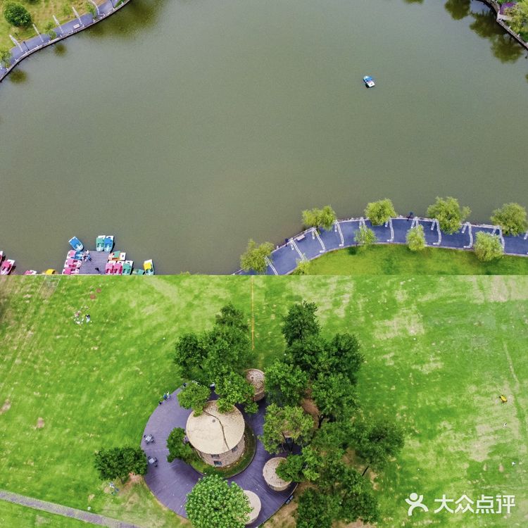 夏日来到龙游姑蔑城 赴一场花火秀 姑蔑城是一座大型的