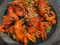 -肥肥虾庄·金牌油焖大虾(首义路店)