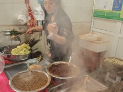 -老鼓楼麻辣烫夹馍