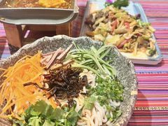 -香巴拉云南餐厅(华莱坞店)