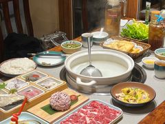 -四点金粥底火锅(沂州里店)
