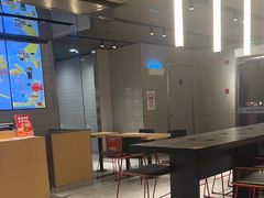 -麦当劳(四平路店)