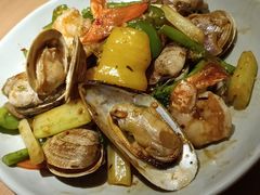 时菜炒海鲜-Lia Cafe Bar Restaurant松山咖啡屋