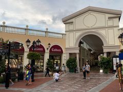 -佛罗伦萨小镇广佛名品奥特莱斯(疏港路店)