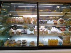 面包甜点陈列柜-金凤成祥(草桥店)