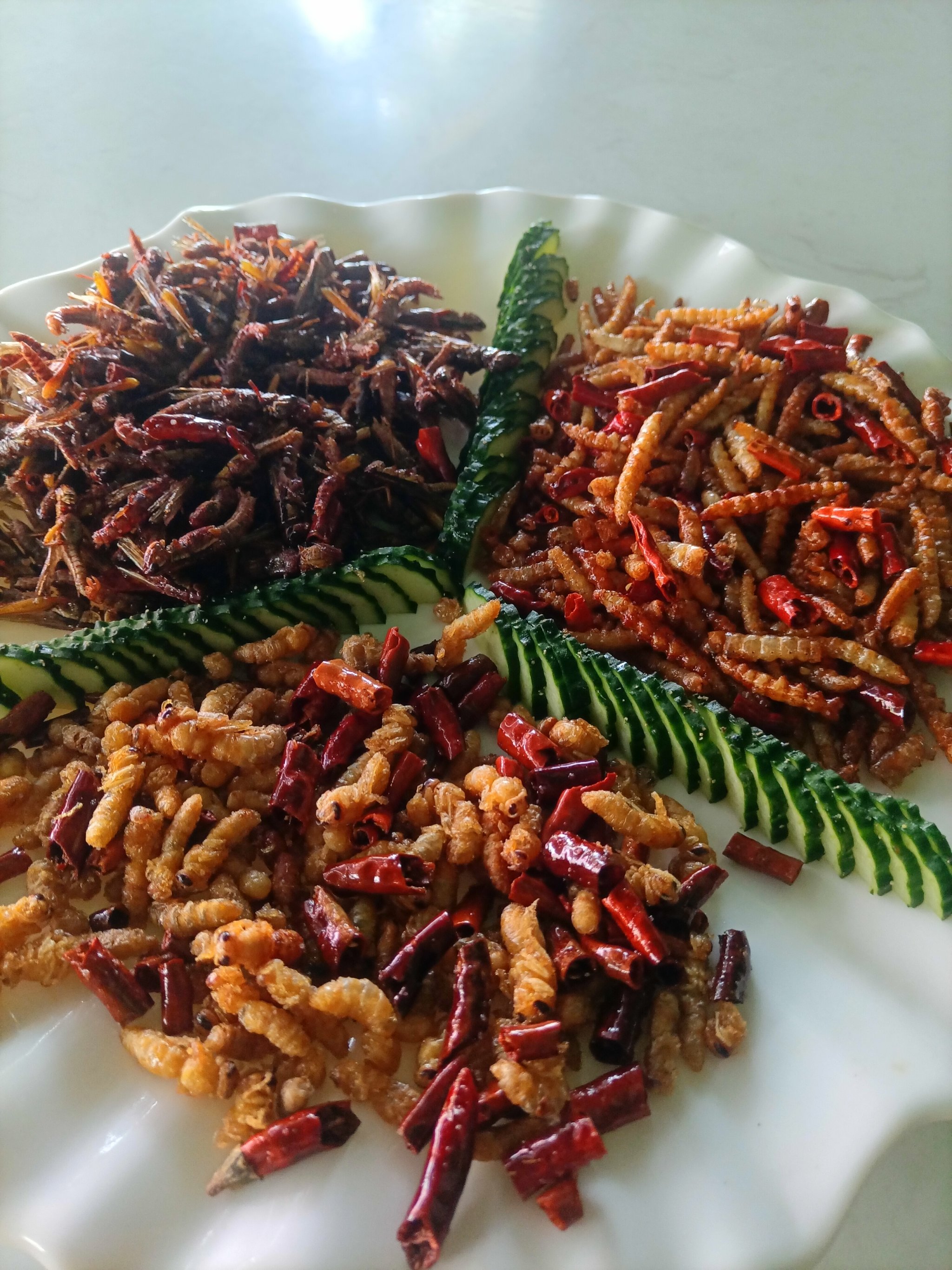 昆明10大特色美食小吃_昆明最闻名

小吃一条街（昆明10大特色美食小吃在哪里）