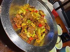 -魏铭鱼头捞饭(晋阳路店)