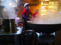 -杨三孃跷脚牛肉(西外棕榈岛店)