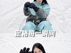 -乔波室内滑雪场