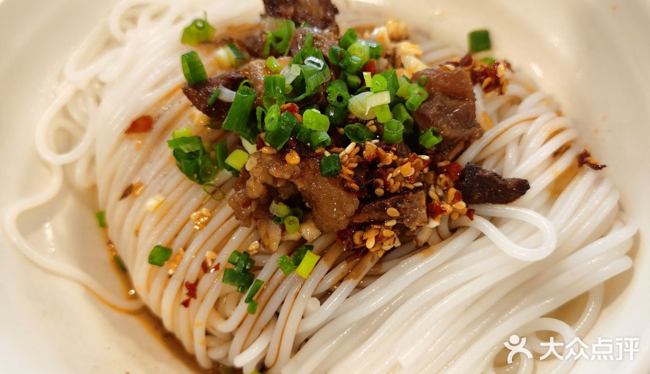 汤鲜美，肉嫩，早上喝一碗，舒服一整天