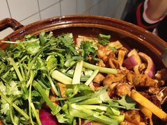 -胡须佬鸡煲四季火锅(海雅缤纷城店)