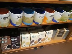 零售区-星巴克(成都机场T2店)