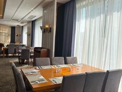 -汕尾巴黎半岛酒店