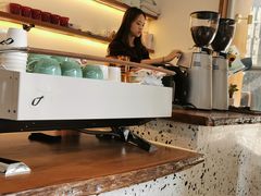 -Line 咖啡(石厦花园店)