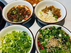 -乡土黄·鲜牛肉火锅·小龙虾(兴业街店)