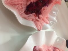 草莓绵绵冰-小胖老味刨冰