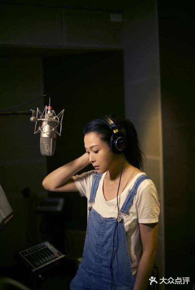 钟汶这首赔偿真的超级好听