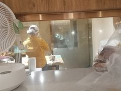 -沁屋面包店(人民东路店)