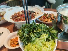 -爱碗亭·鲜炒湖南菜(壹城中心店)