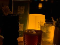 -FOUR PLAY BAR