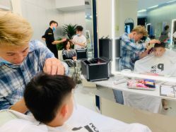 -PE SALON