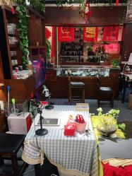 -灵彩珠宝(朗香街店)