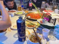 -茅草房·河畔园林火锅