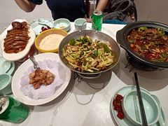 -梅利汴京烤鸭•开封豫菜地标店(东大街店)