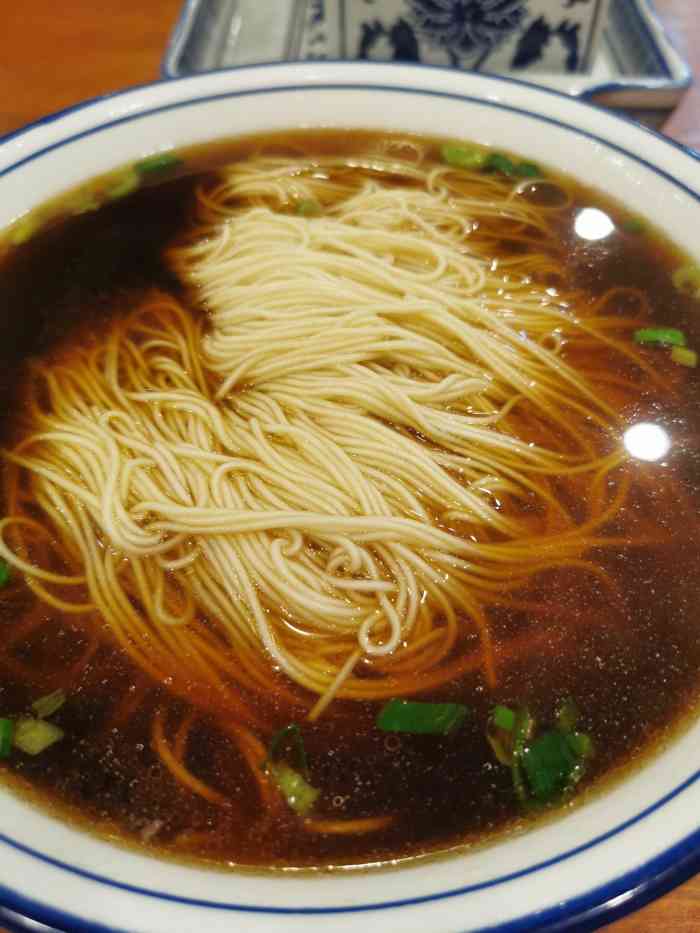 一品肴面庄·秃黄油面-"面有细有粗,可自行选择,粗面煮烂点比较好.