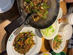 -费大厨辣椒炒肉(万家丽一店)