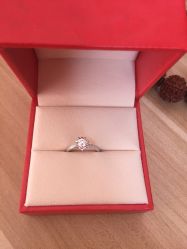 -威德钻石-克拉钻大本营(南京东路店)