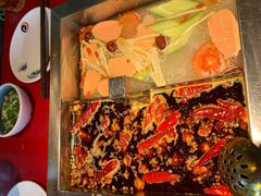 -二荆条·蜀鲜汇城市森林火锅