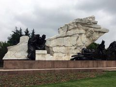 -上海市龙华烈士陵园