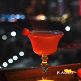 日咖夜酒 在安静私密的高空清吧微醺🍷