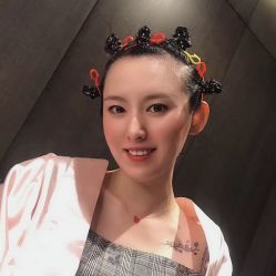 -AYO SALON