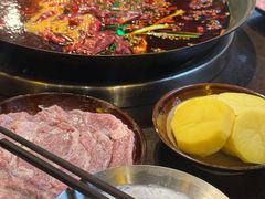 -卤校长老火锅(沙坪坝直营店)