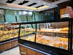 面包甜点陈列柜-长乐饼屋(荔湾店)