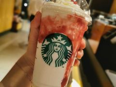 草莓轻乳酪星冰乐SCCRM-星巴克(嘉定中信泰富万达广场店)