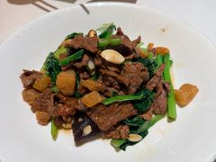 菜心摔打牛肉-桂满陇·蟹黄小笼汤包(中山公园店)