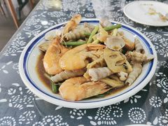-八两八金·莱芜特色炒鸡(市南漳浦路店)