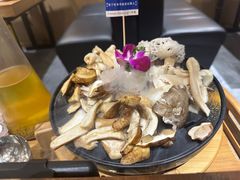 -一朵菌·野生菌探索家火锅(南亚店)