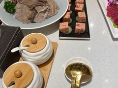 -墨居上隐·院子里火锅(峨眉店)